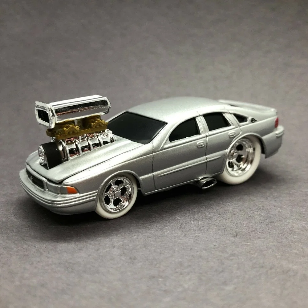 Muscle Machines 1996‎ 96 Chevrolet Chevy Impala Car1/64 Loose White Rubber Tires